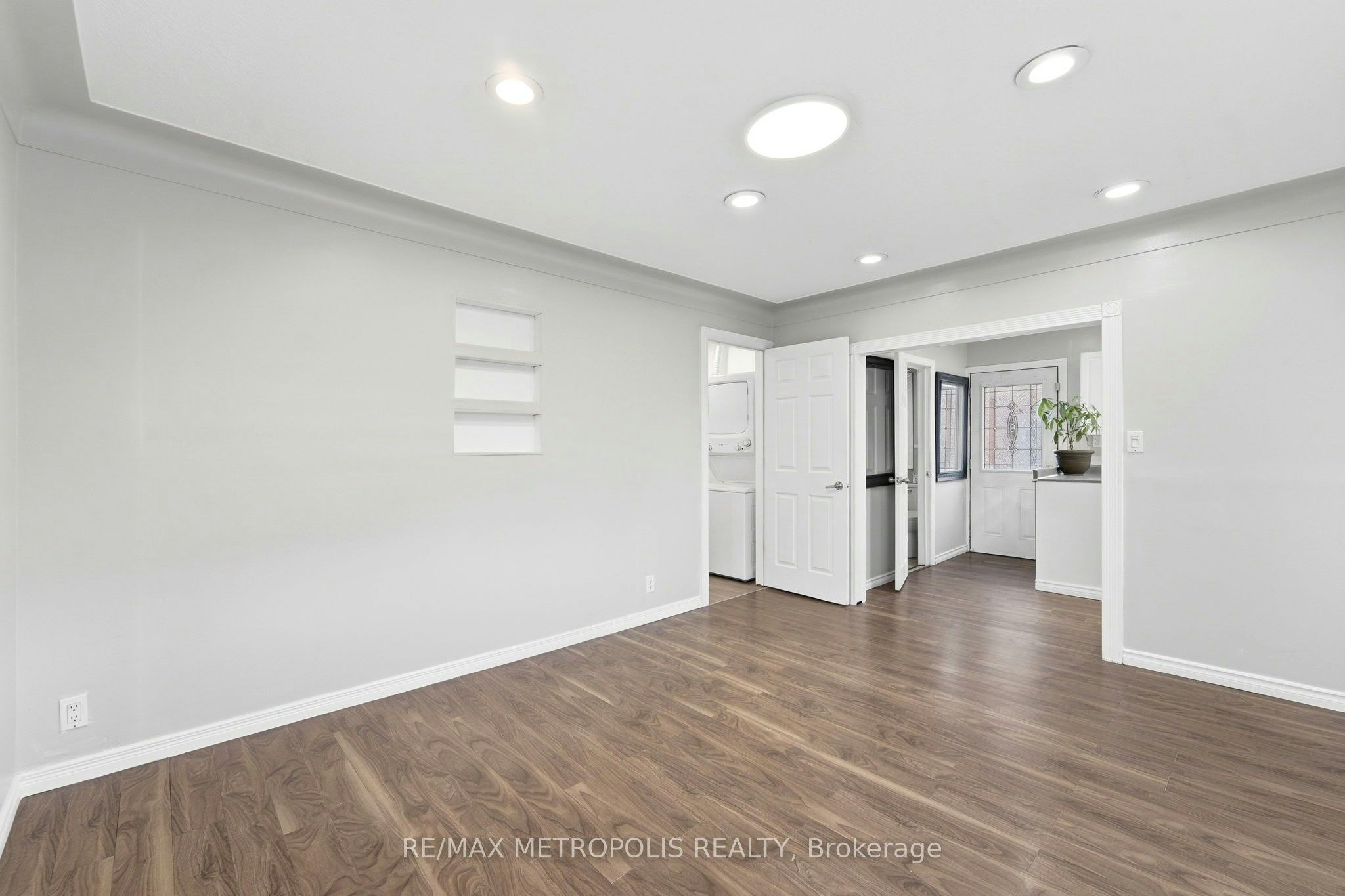 Main Fl-56 Charing Cross Street, Brantford, ON, N3R 2H3 - 10