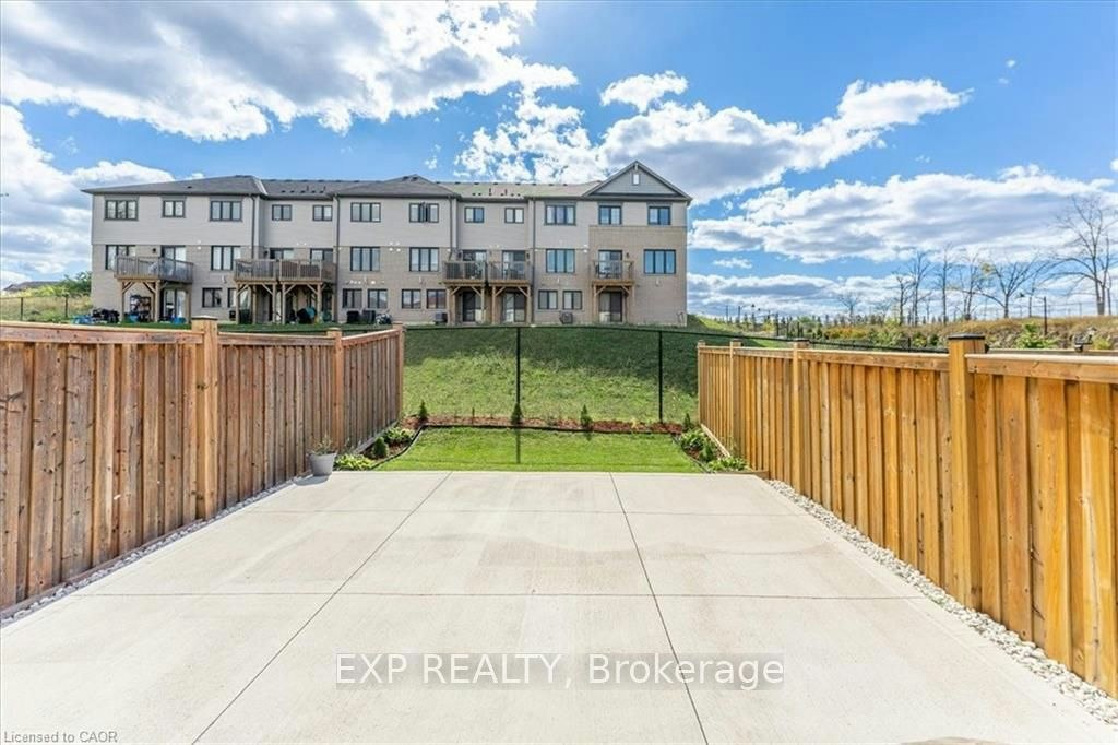 94 Crafter Crescent, Hamilton, ON, L8J 2V5 - 16