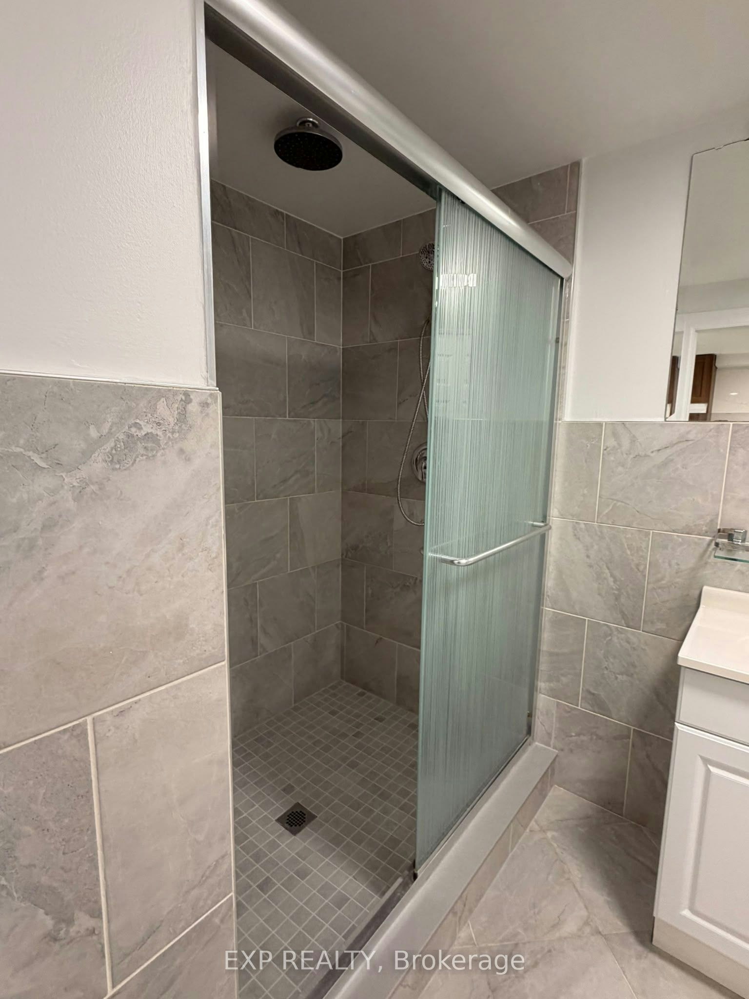 Lower-103 Mcanulty Boulevard, Hamilton, ON, L8H 3H3 - 5