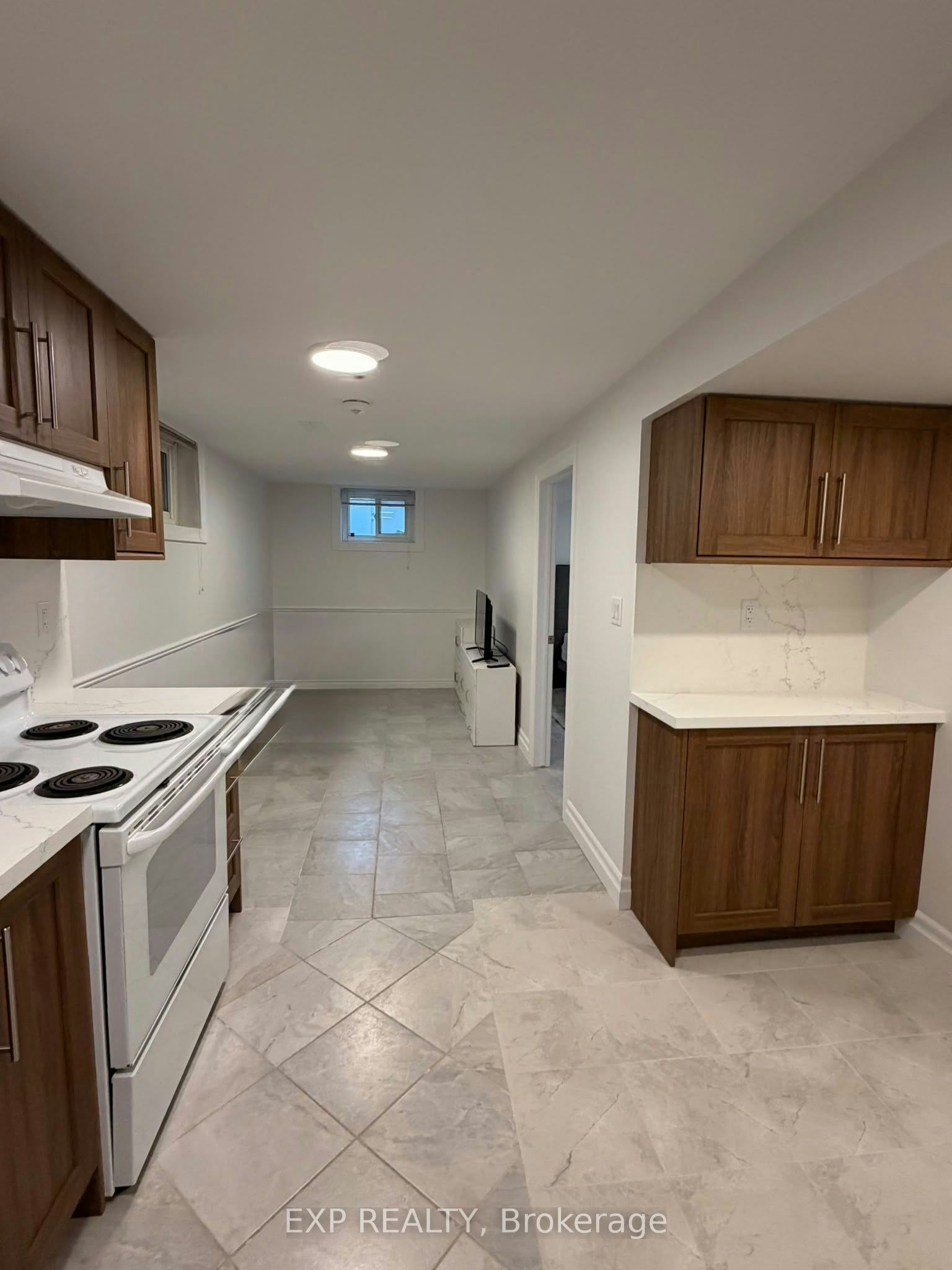 Lower-103 Mcanulty Boulevard, Hamilton, ON, L8H 3H3 - 3