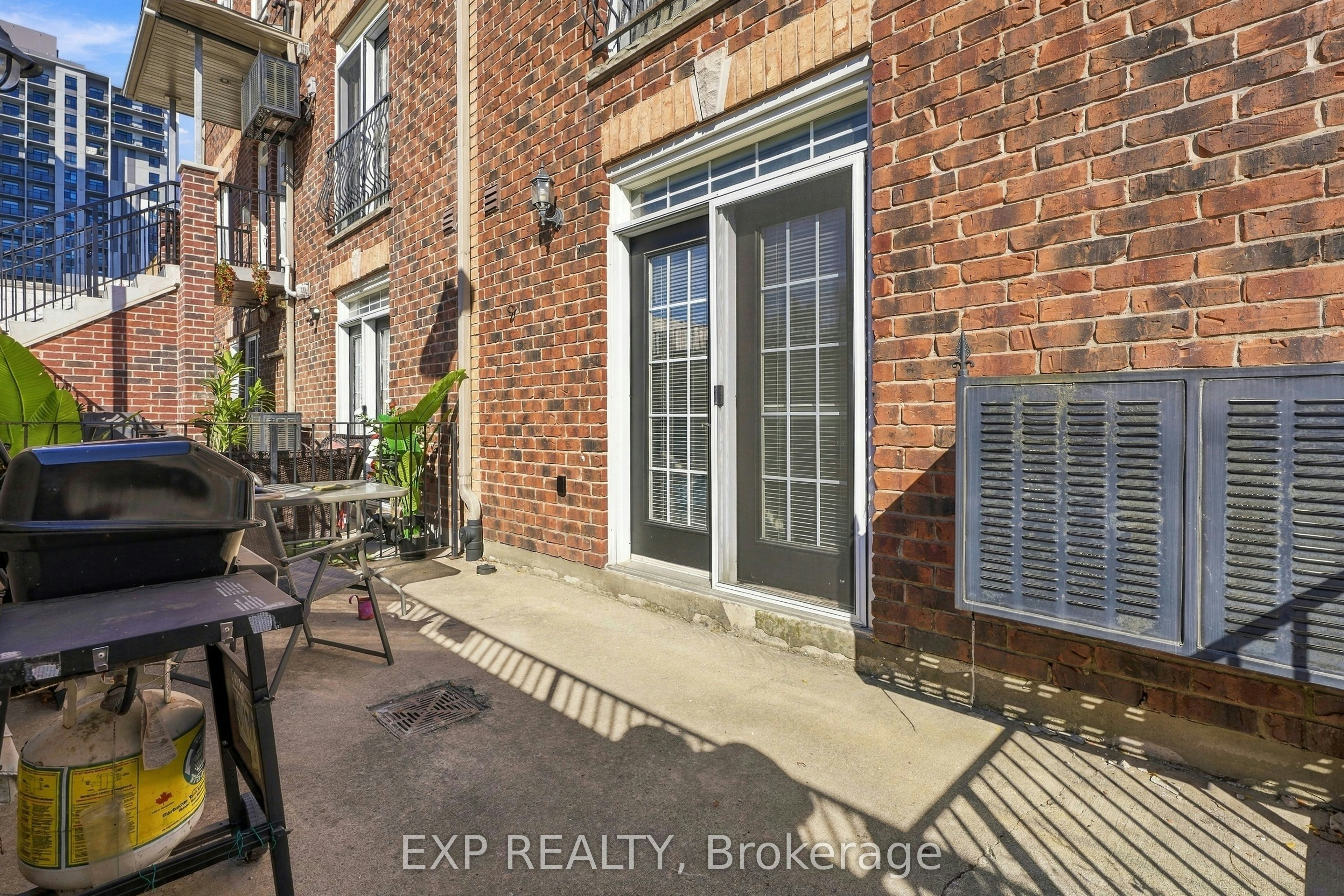 106-555 King Street E, Kitchener, ON, N2G 2L9 - 12