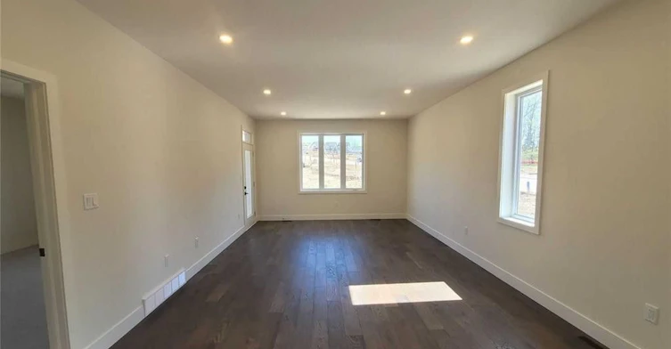 102 Julie Crescent, London, ON, N5Z 0B2 - 3