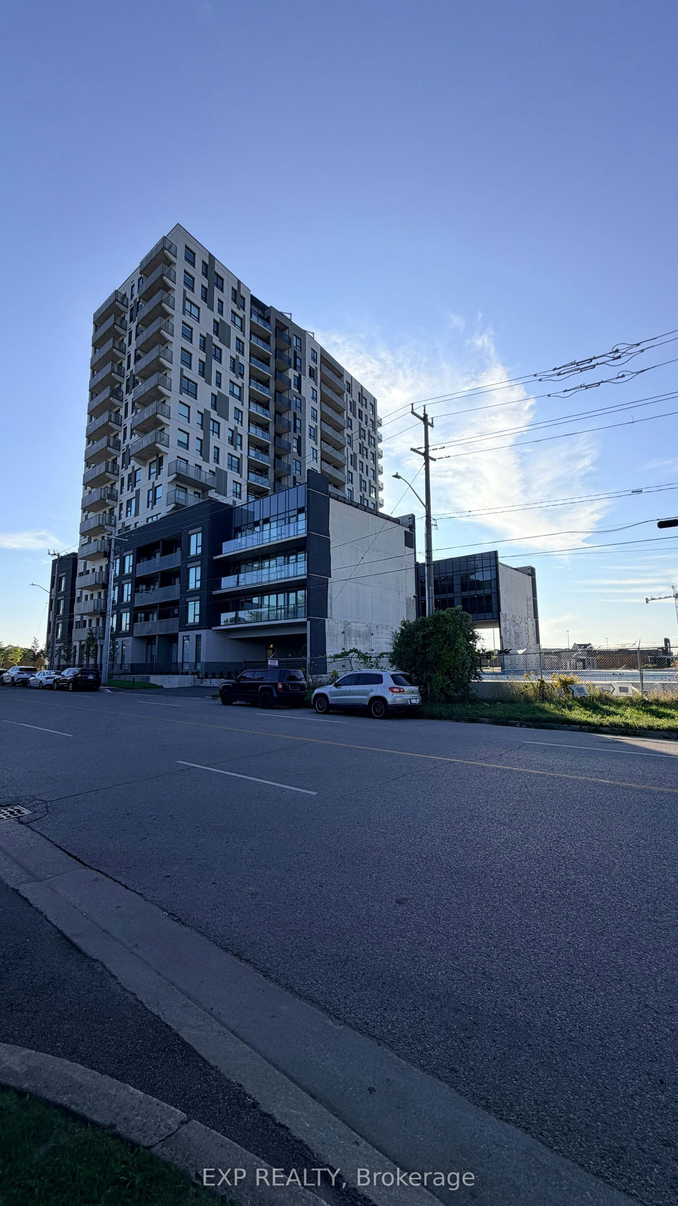 308-1333 Weber Street E, Kitchener, ON, N2A 1C2
