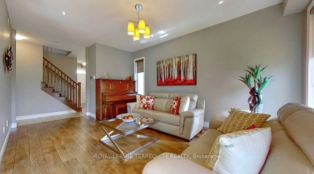 405 Westcroft Drive, Waterloo, ON, N2T 2Z8 - 6