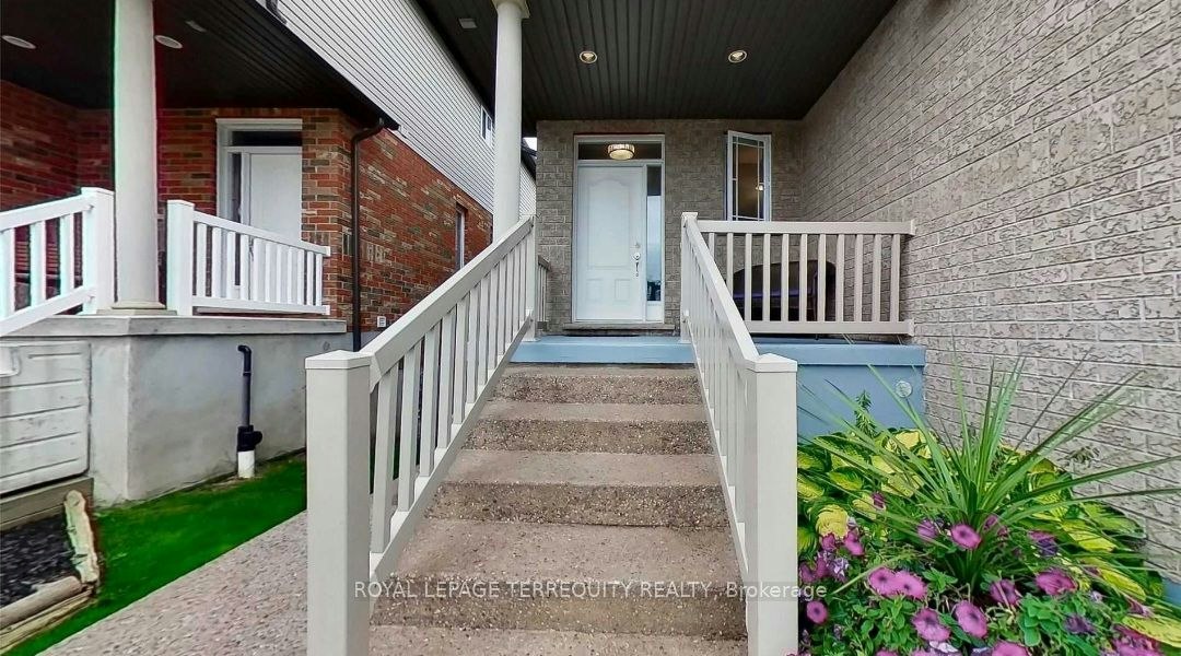 405 Westcroft Drive, Waterloo, ON, N2T 2Z8 - 2