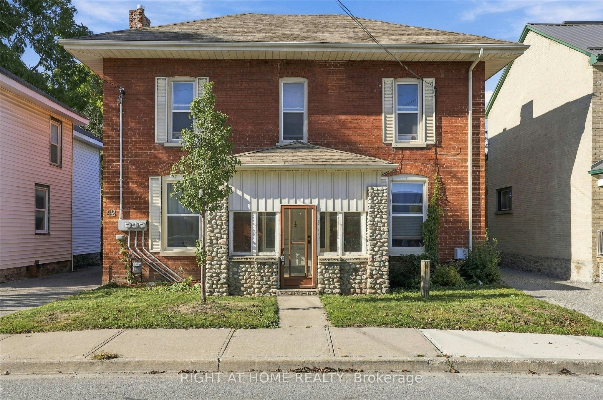 42 Wellington Street, Kawartha Lakes, ON, K9V 3N3