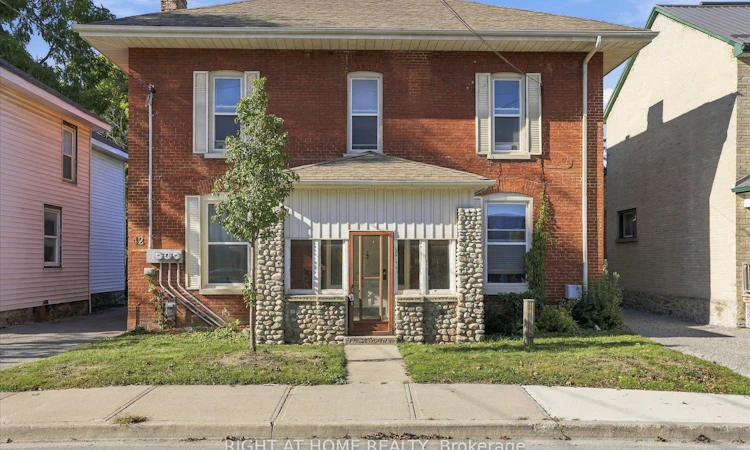 42 Wellington Street