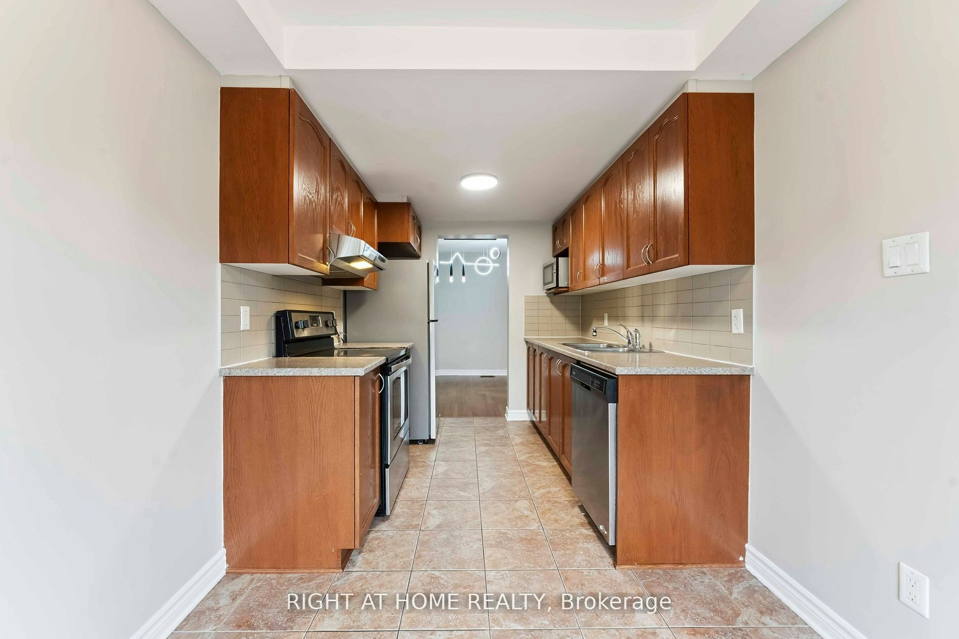 195 Mancini Way, Ottawa, ON, K2J 5X4 - 14