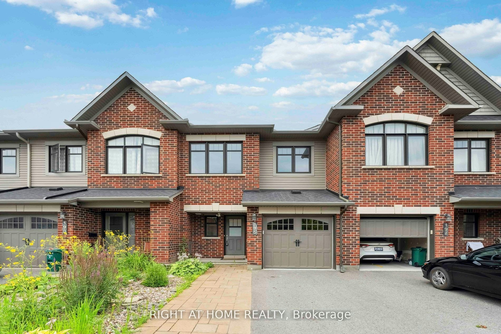 195 Mancini Way, Ottawa, ON, K2J 5X4