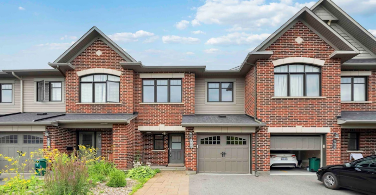195 Mancini Way, Ottawa, ON, K2J 5X4