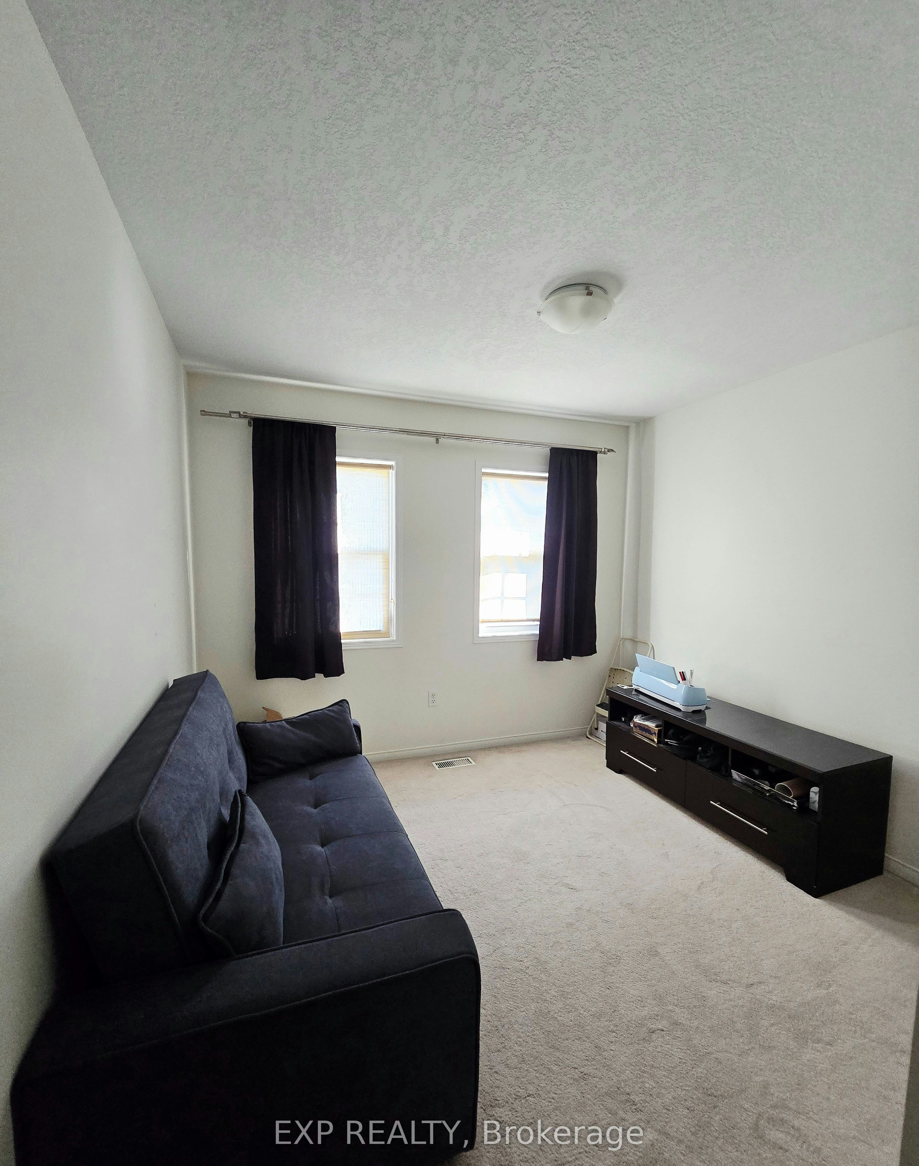 67 Bloomington Drive, Cambridge, ON, N1P 1J5 - 11