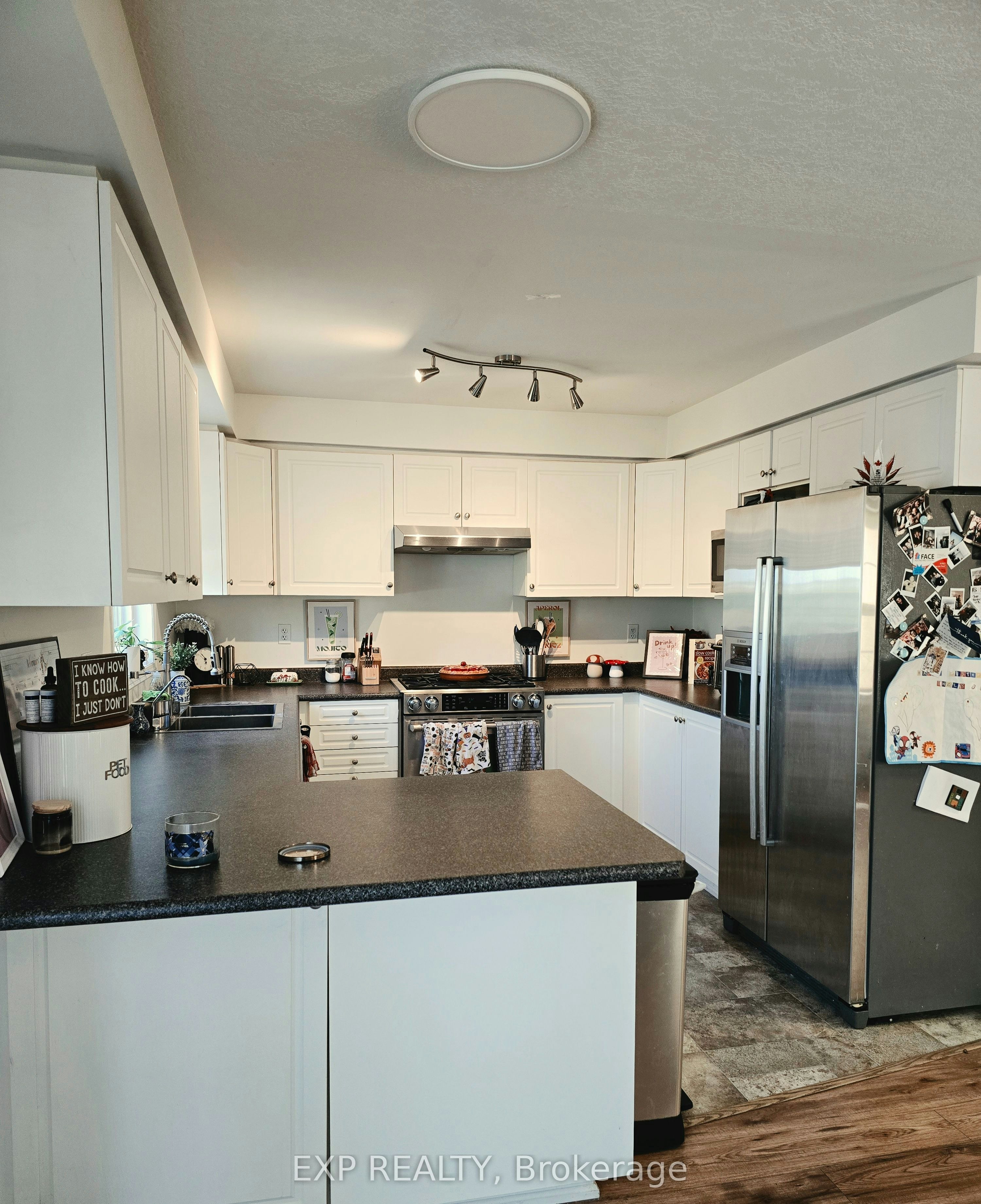 67 Bloomington Drive, Cambridge, ON, N1P 1J5 - 6