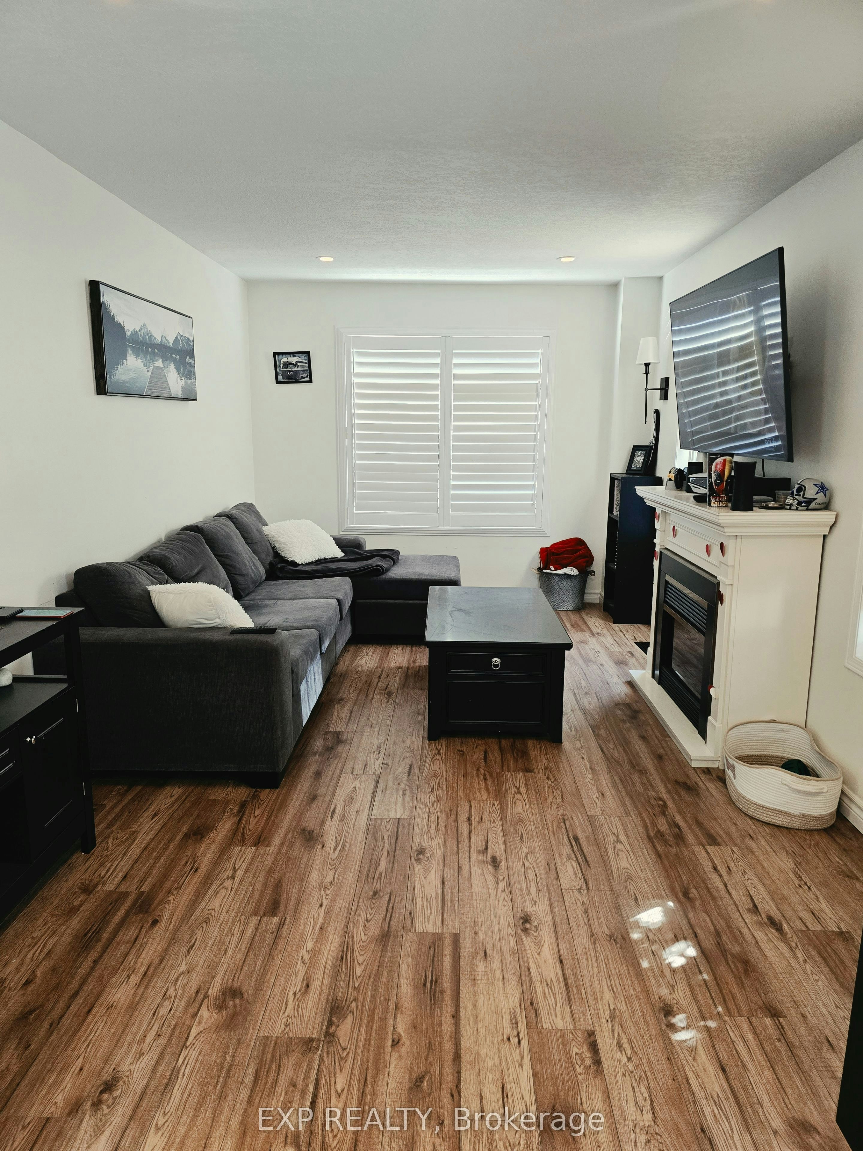 67 Bloomington Drive, Cambridge, ON, N1P 1J5 - 4