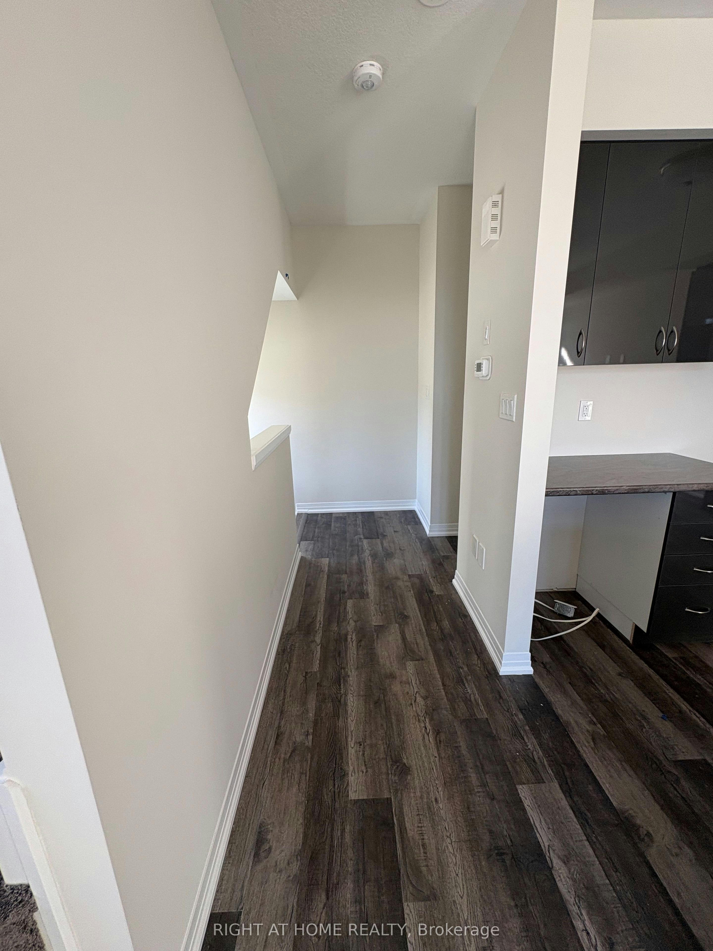 660 Colborne St Street W, Brant, ON, N3T 0Y7 - 8