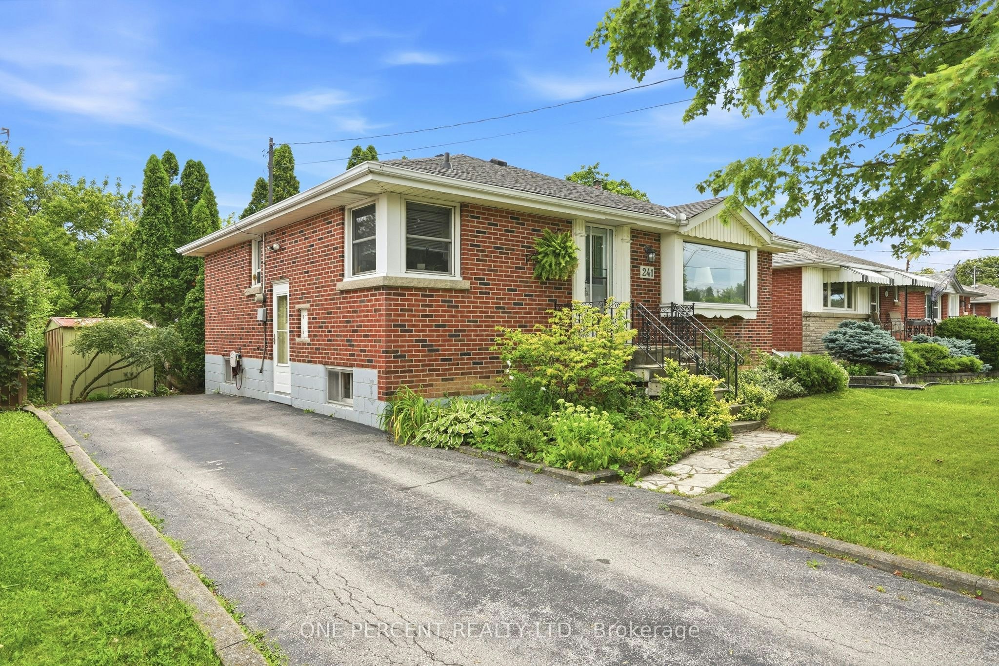 241 East 44th Street, Hamilton, ON, L8T 3H7