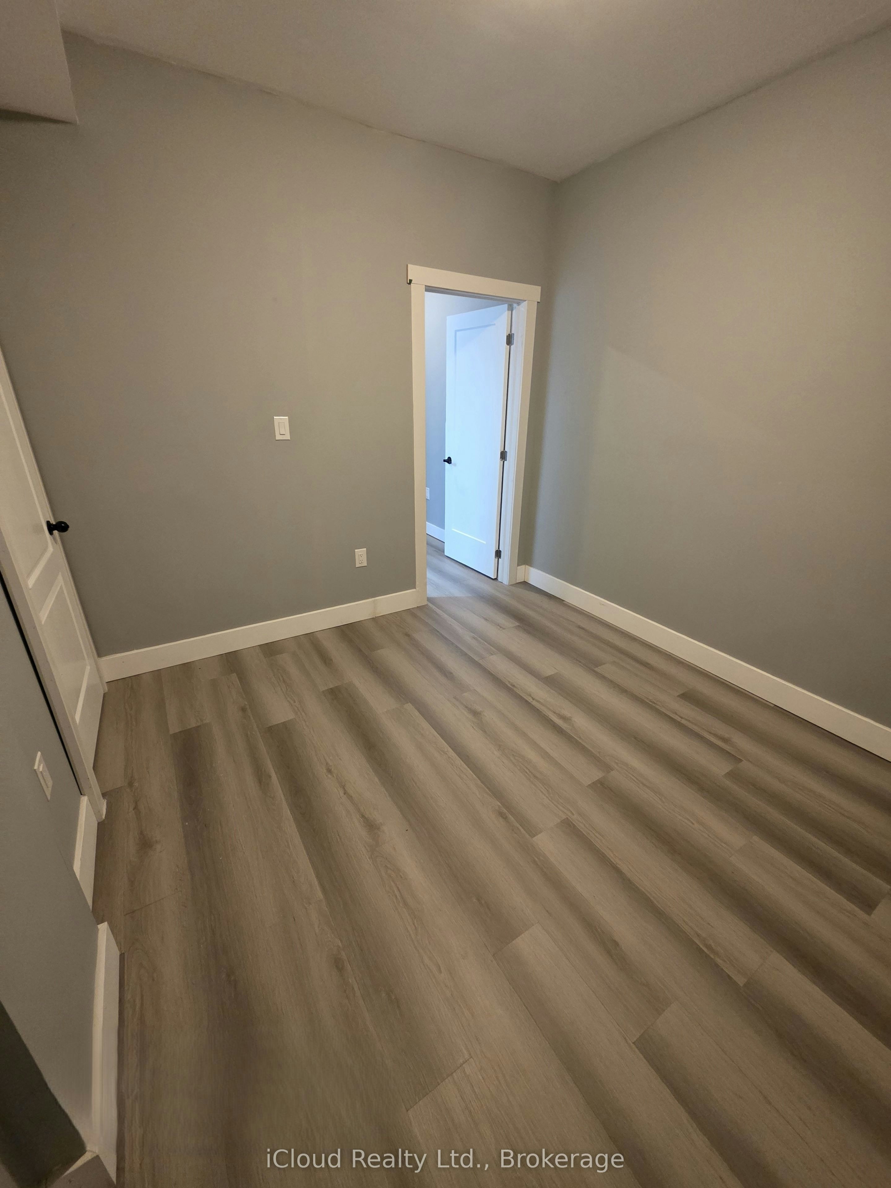 646 West 5th Street, Hamilton, ON, L9C 3R2 - 7