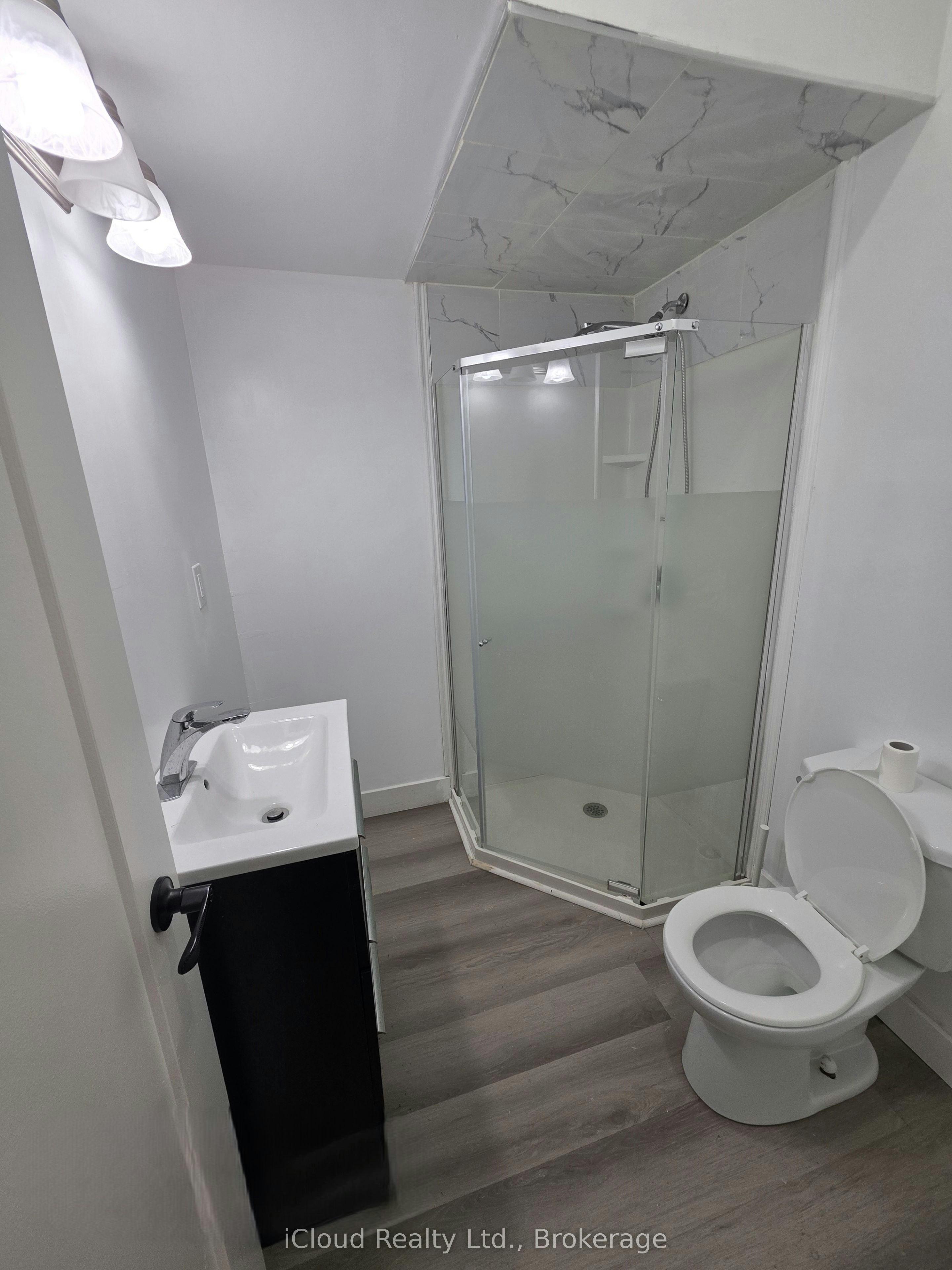 646 West 5th Street, Hamilton, ON, L9C 3R2 - 11
