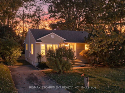 55 Lakeview Avenue - 2