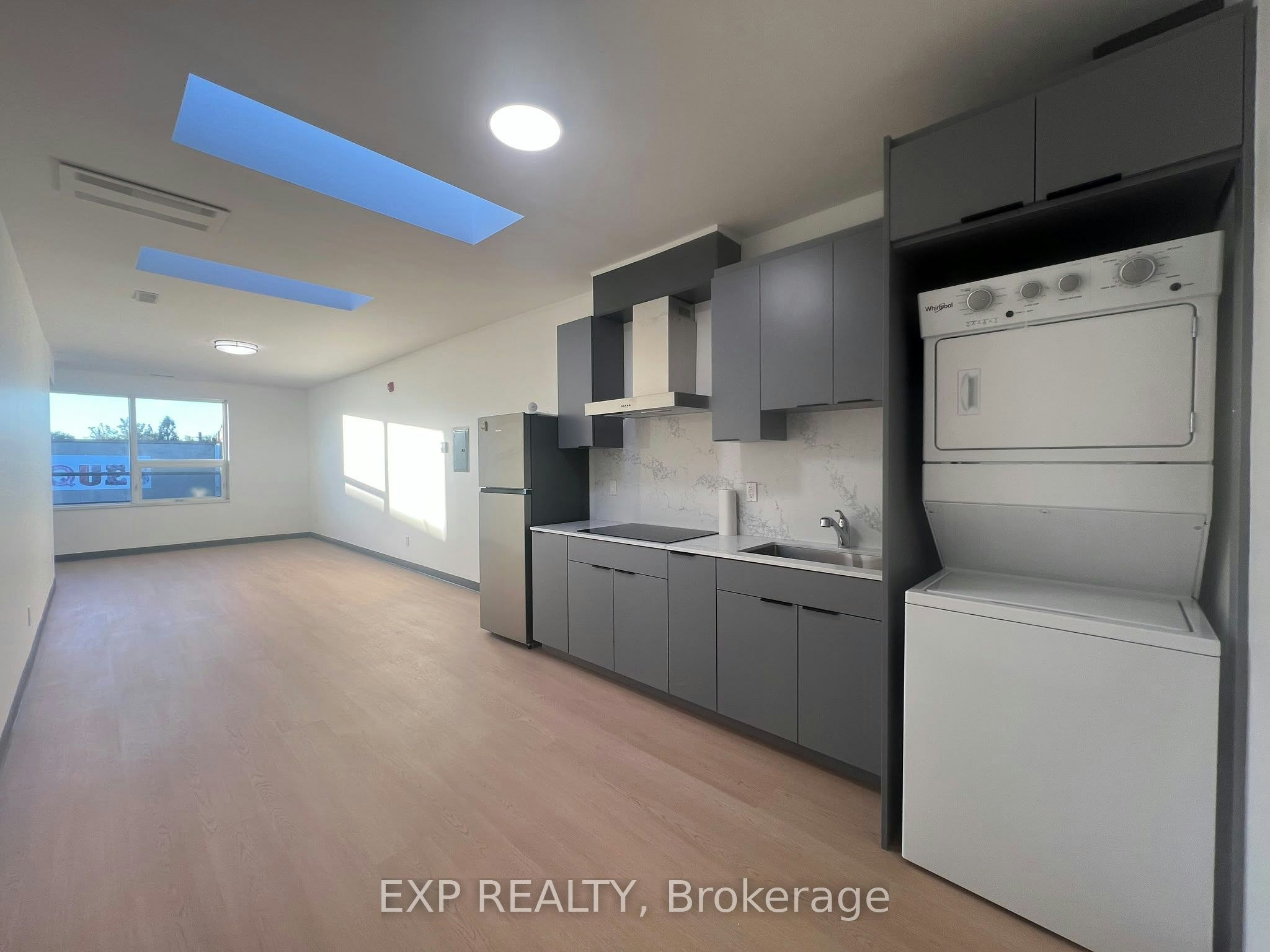 4-264-268 Ottawa Street N, Hamilton, ON, L8H 3Z9