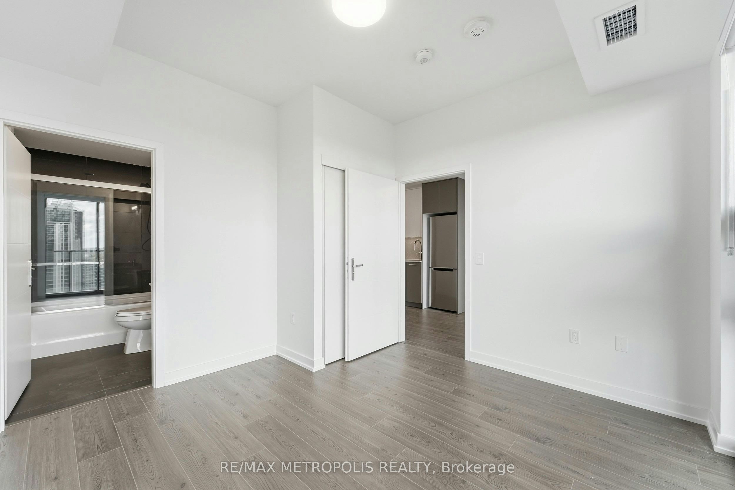2107-30 Francis Street S, Kitchener, ON, N2G 1H7 - 9