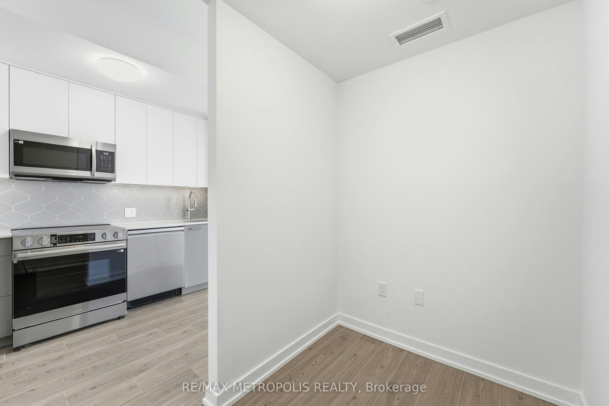 2107-30 Francis Street S, Kitchener, ON, N2G 1H7 - 6