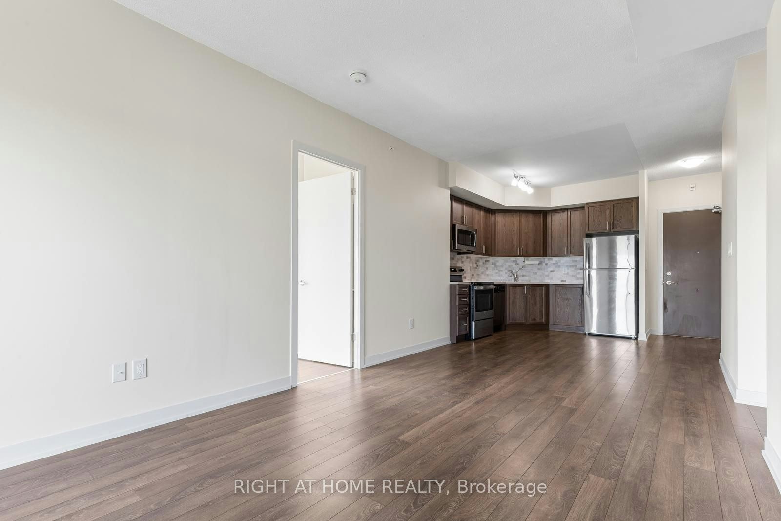319-550 North Service Road, Grimsby, ON, L3M 4E8 - 16