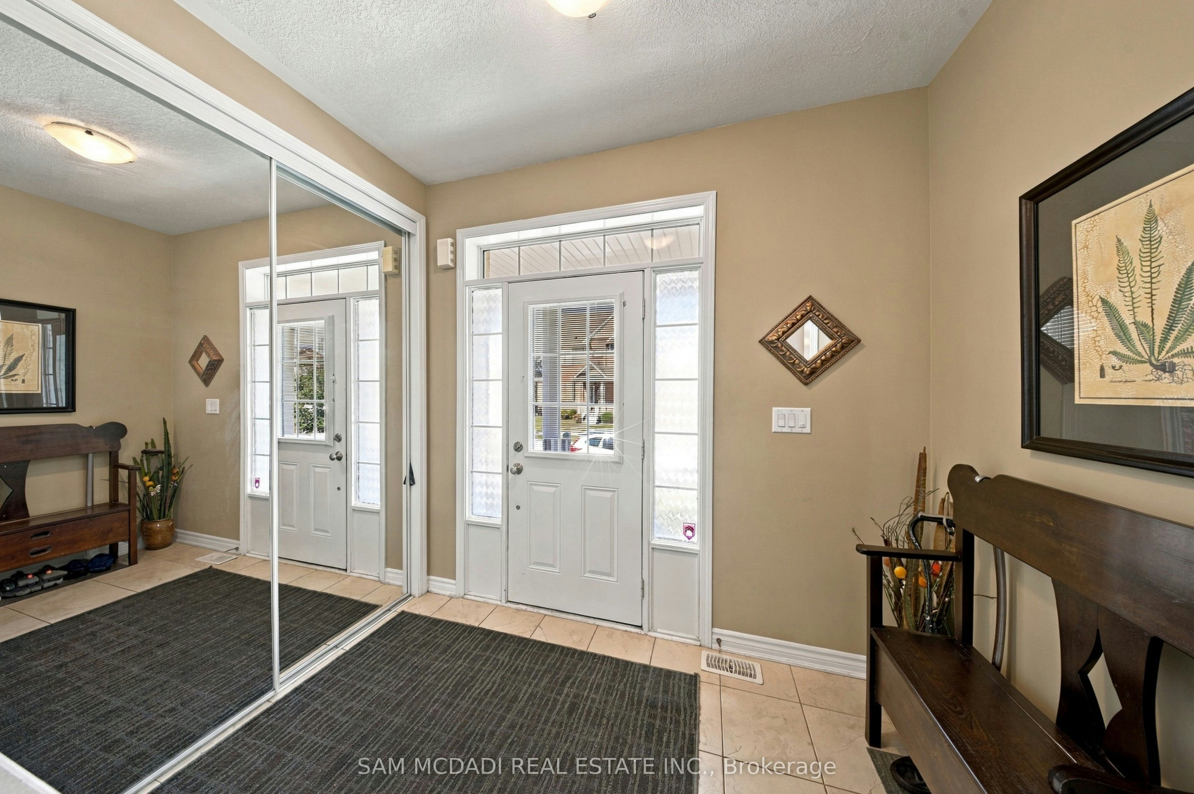 8 Celano Drive, Hamilton, ON, L8B 1V3 - 3