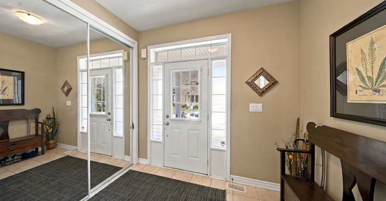 8 Celano Drive, Hamilton, ON, L8B 1V3 - 3