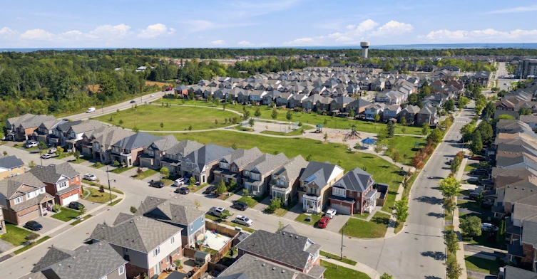 8 Celano Drive, Hamilton, ON, L8B 1V3 - 34