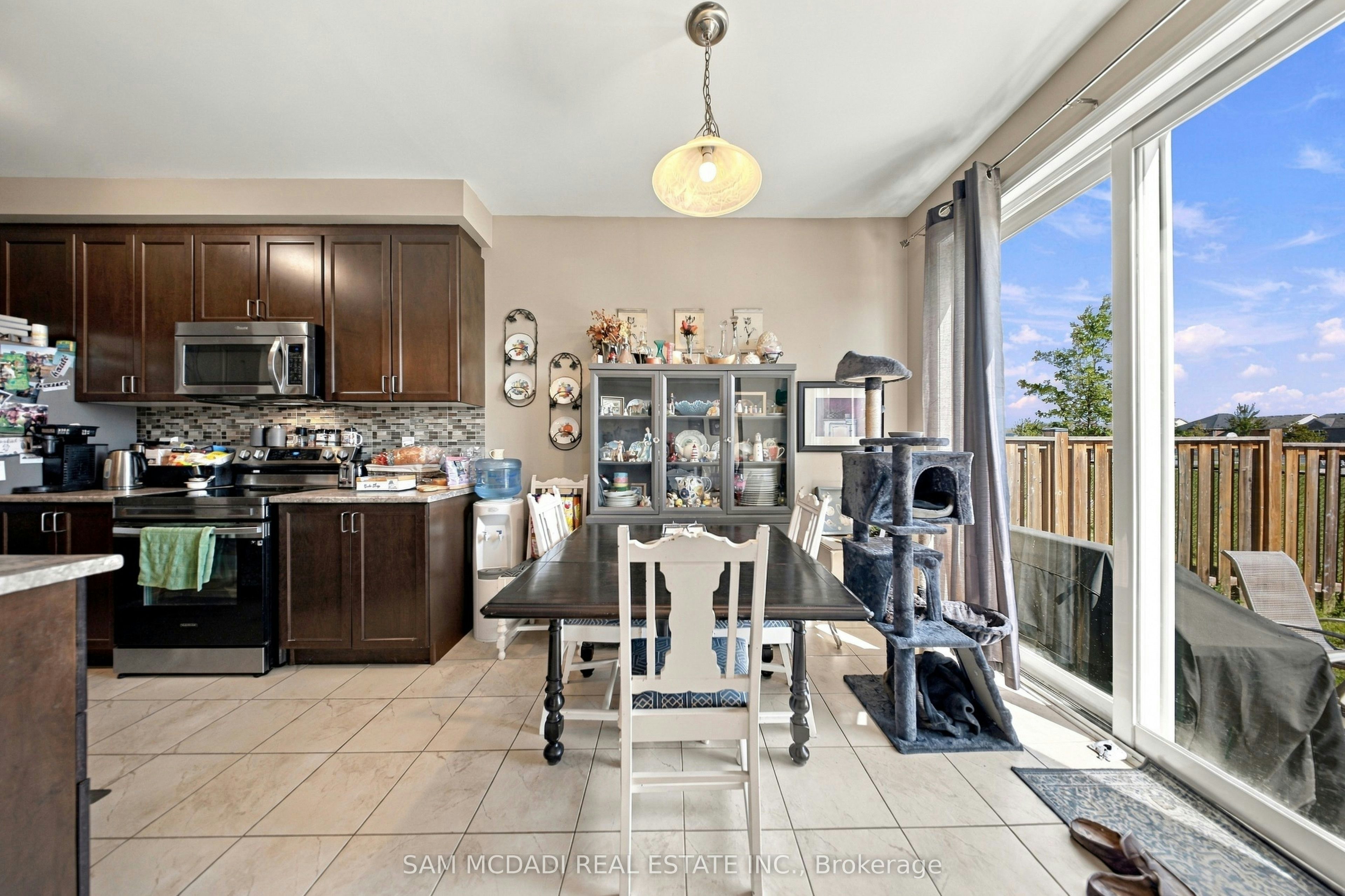 8 Celano Drive, Hamilton, ON, L8B 1V3 - 12