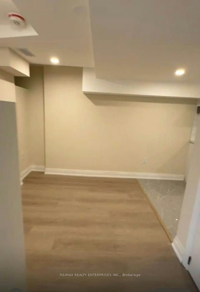 Lower - 2 Bedroom-60 Wakelin Terrace, St. Catharines, ON, L2M 4K9 - 3