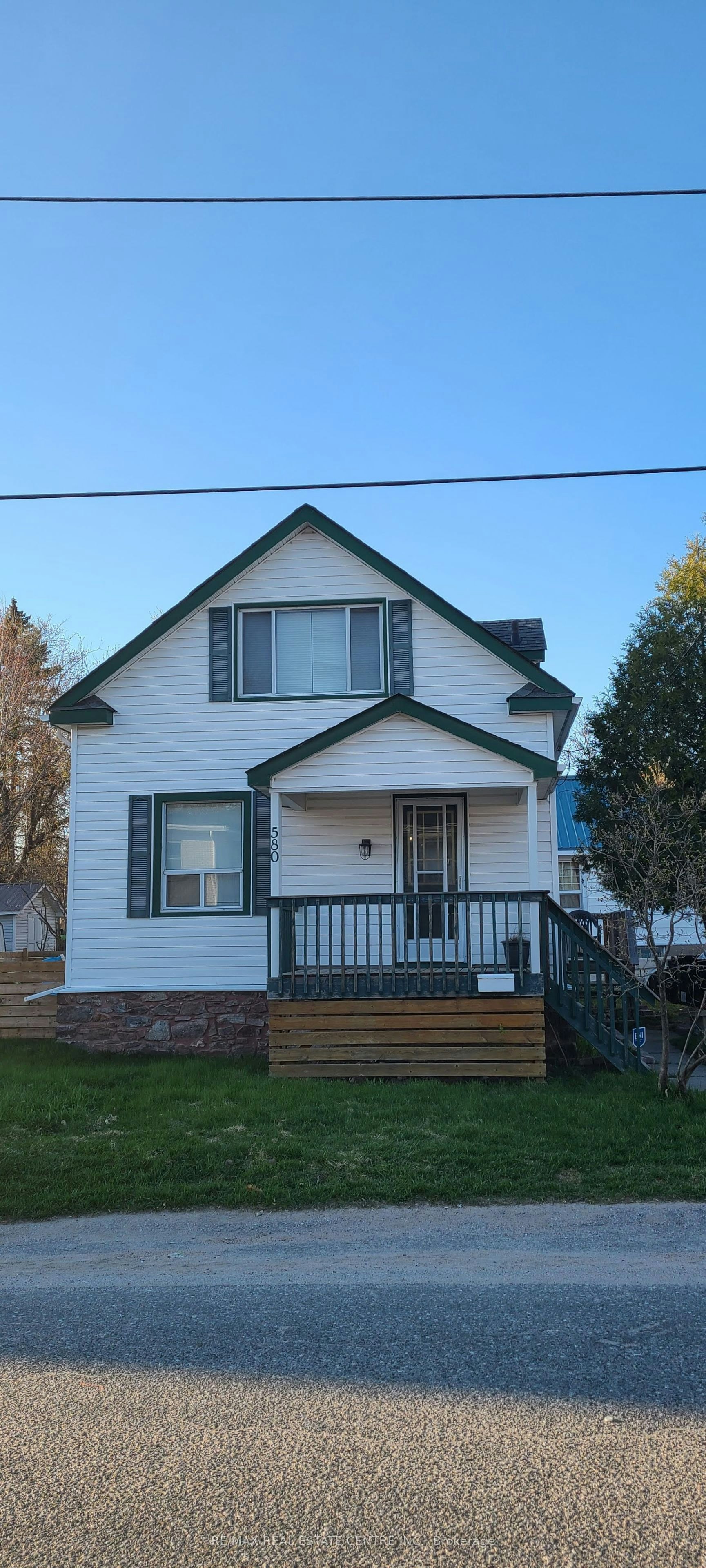 580 Rose Avenue, North Bay, ON, P1B 6V8