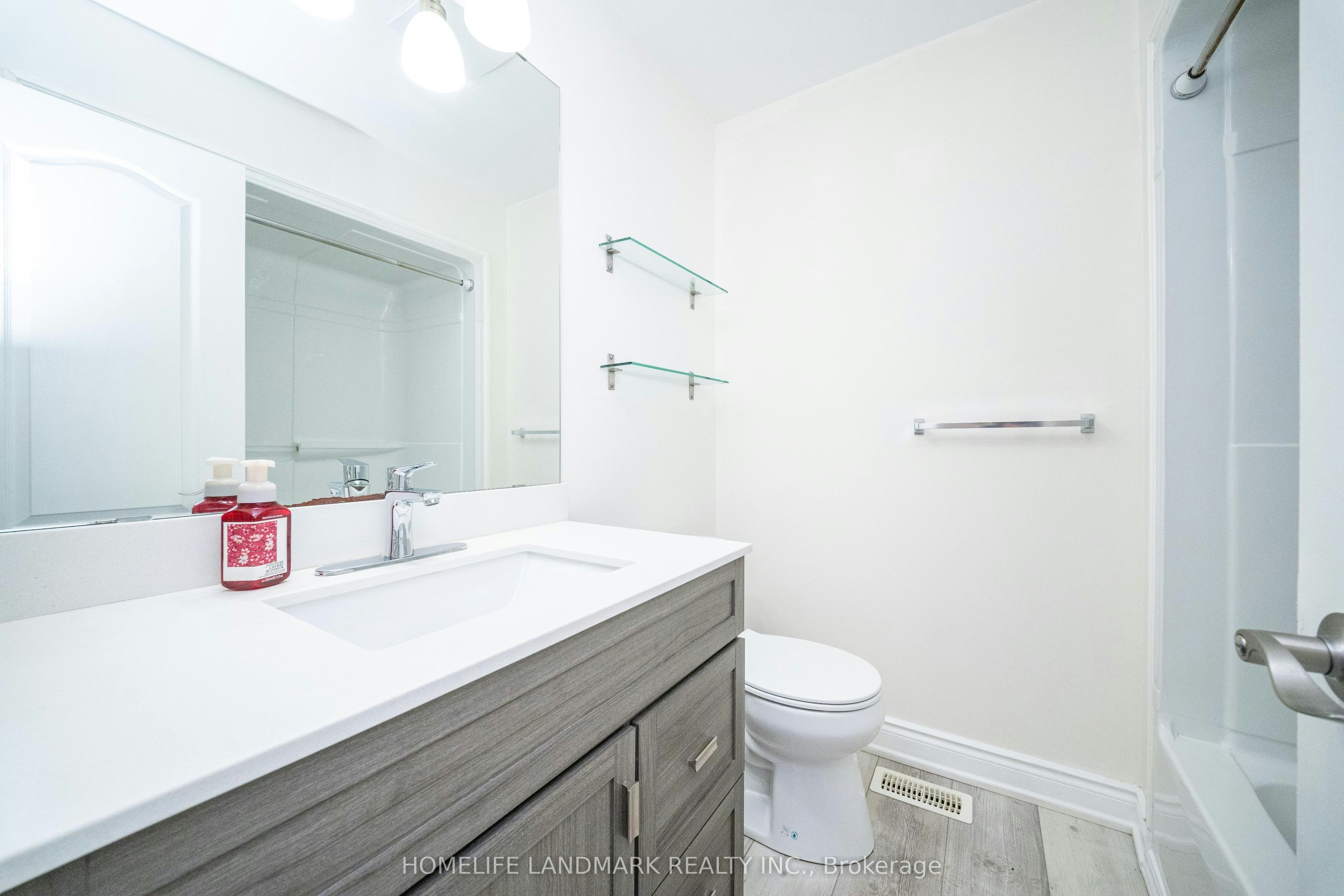 33 Titan Drive, Hamilton, ON, L8E 5Z9 - 33