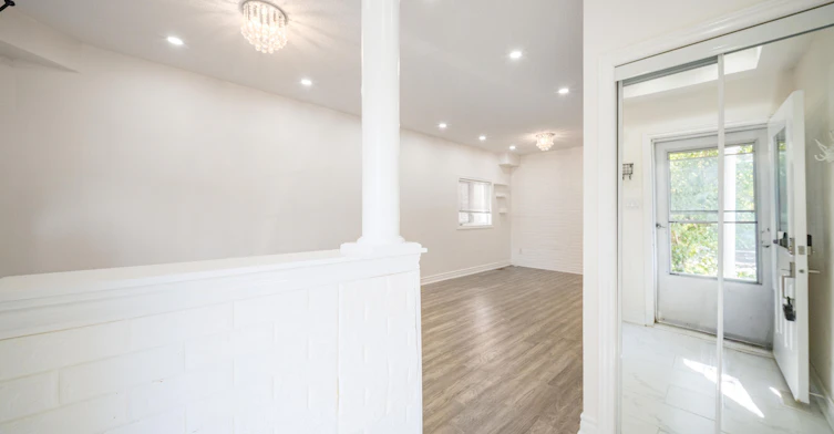 33 Titan Drive, Hamilton, ON, L8E 5Z9 - 5