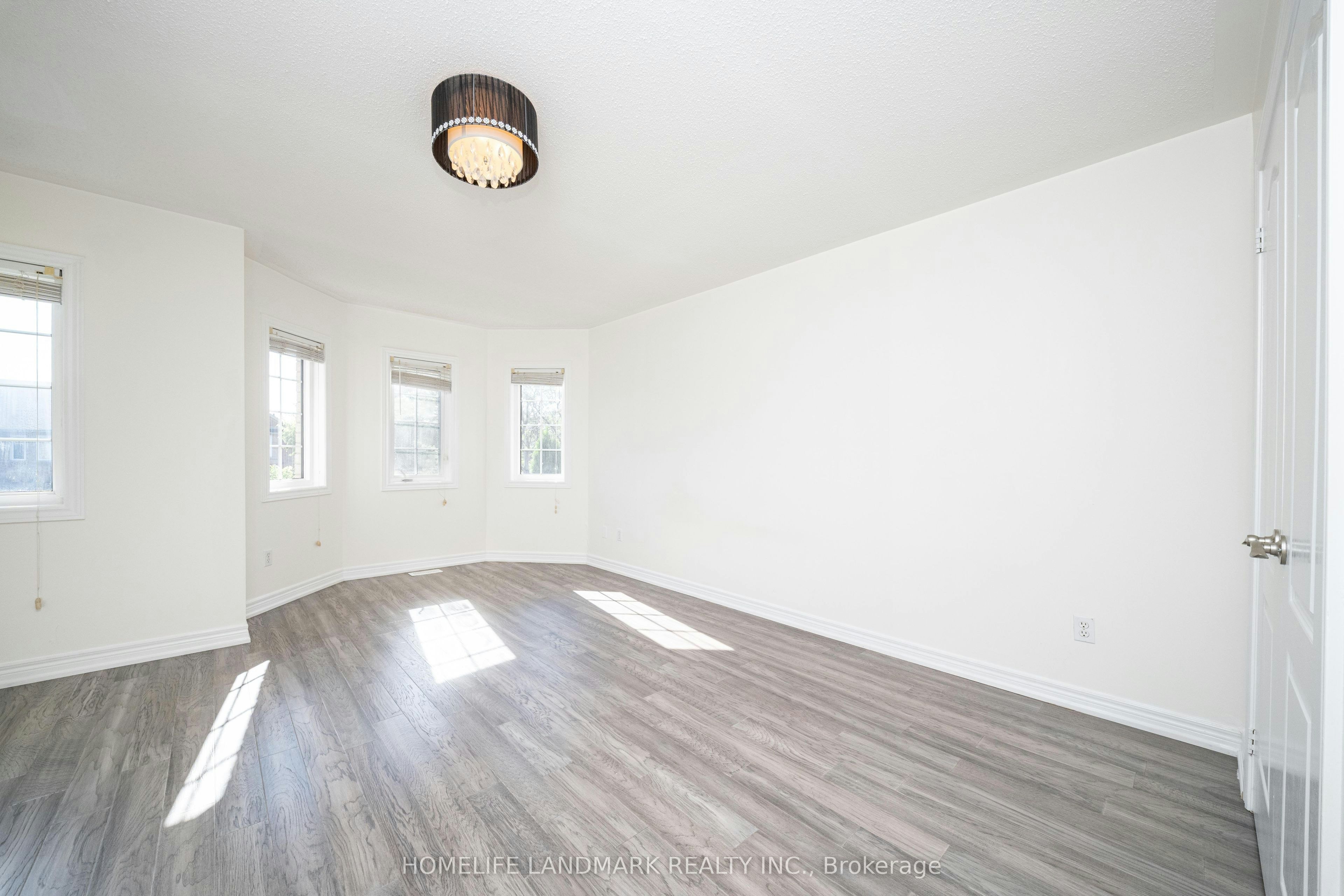 33 Titan Drive, Hamilton, ON, L8E 5Z9 - 22