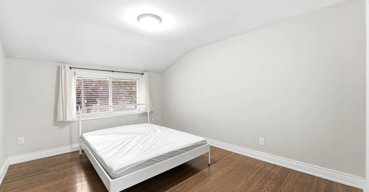 Main Level-46 Lilacside Drive, Hamilton, ON, L8V 2L7 - 10