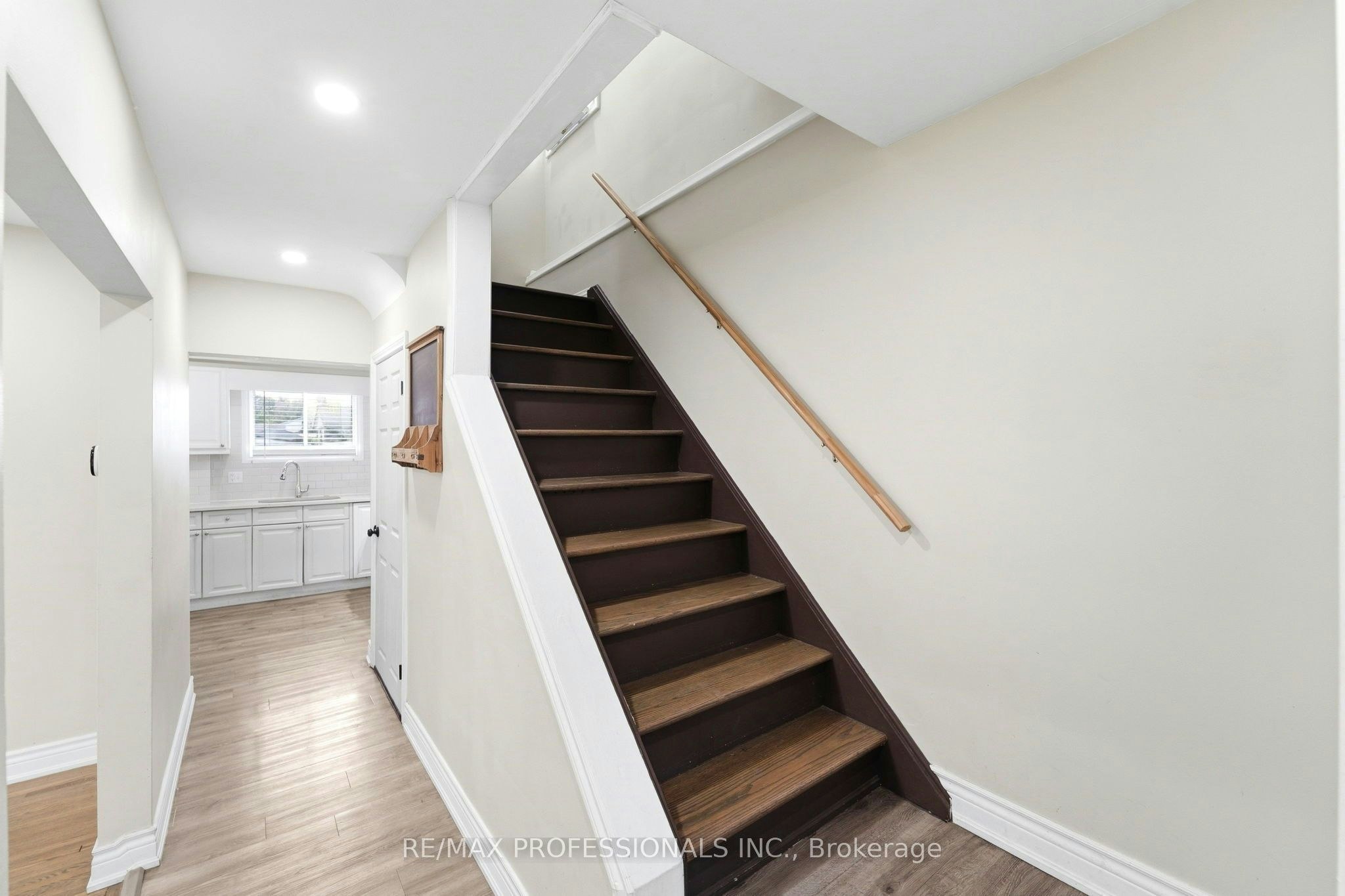 Main Level-46 Lilacside Drive, Hamilton, ON, L8V 2L7 - 7