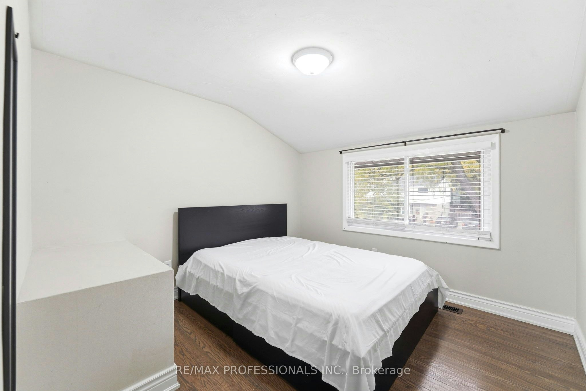 Main Level-46 Lilacside Drive, Hamilton, ON, L8V 2L7 - 9