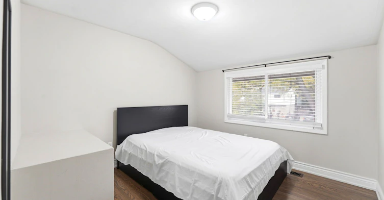 Main Level-46 Lilacside Drive, Hamilton, ON, L8V 2L7 - 9