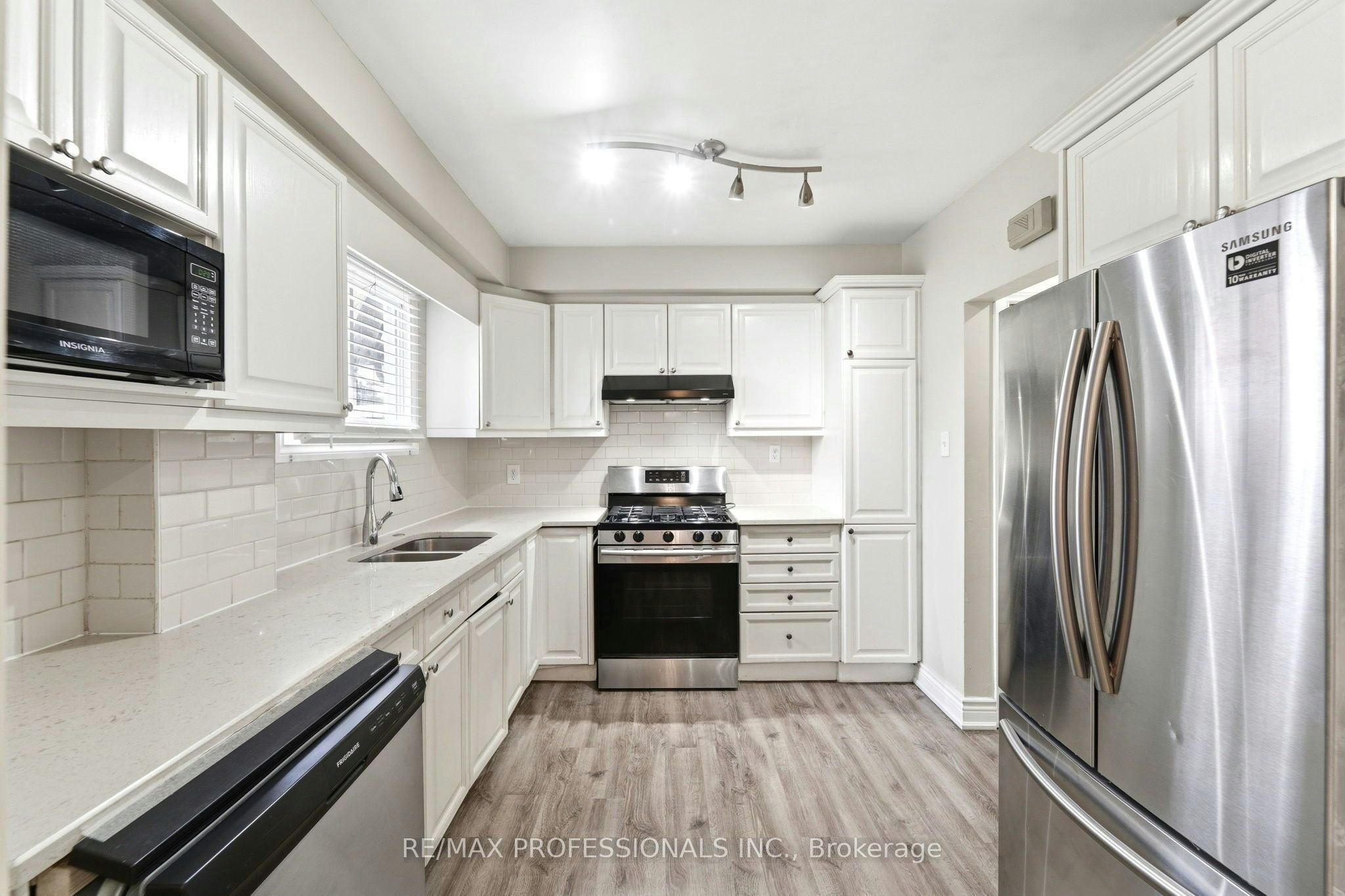 Main Level-46 Lilacside Drive, Hamilton, ON, L8V 2L7 - 5