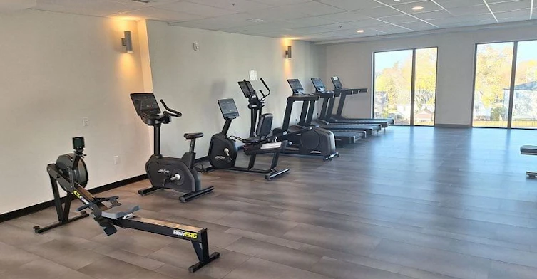 LP 15-50 Herrick Avenue, St. Catharines, ON, L2P 0G3 - 6
