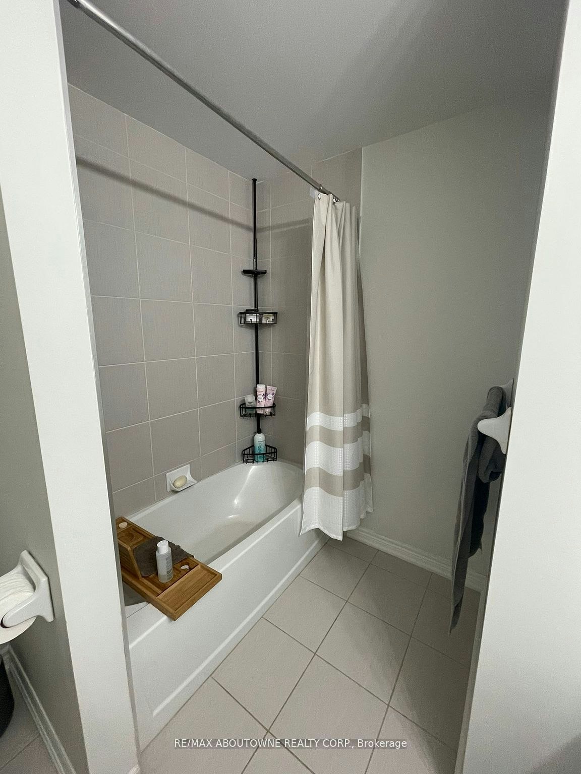 66 Bradbury Road, Hamilton, ON, L8J 2V7 - 17