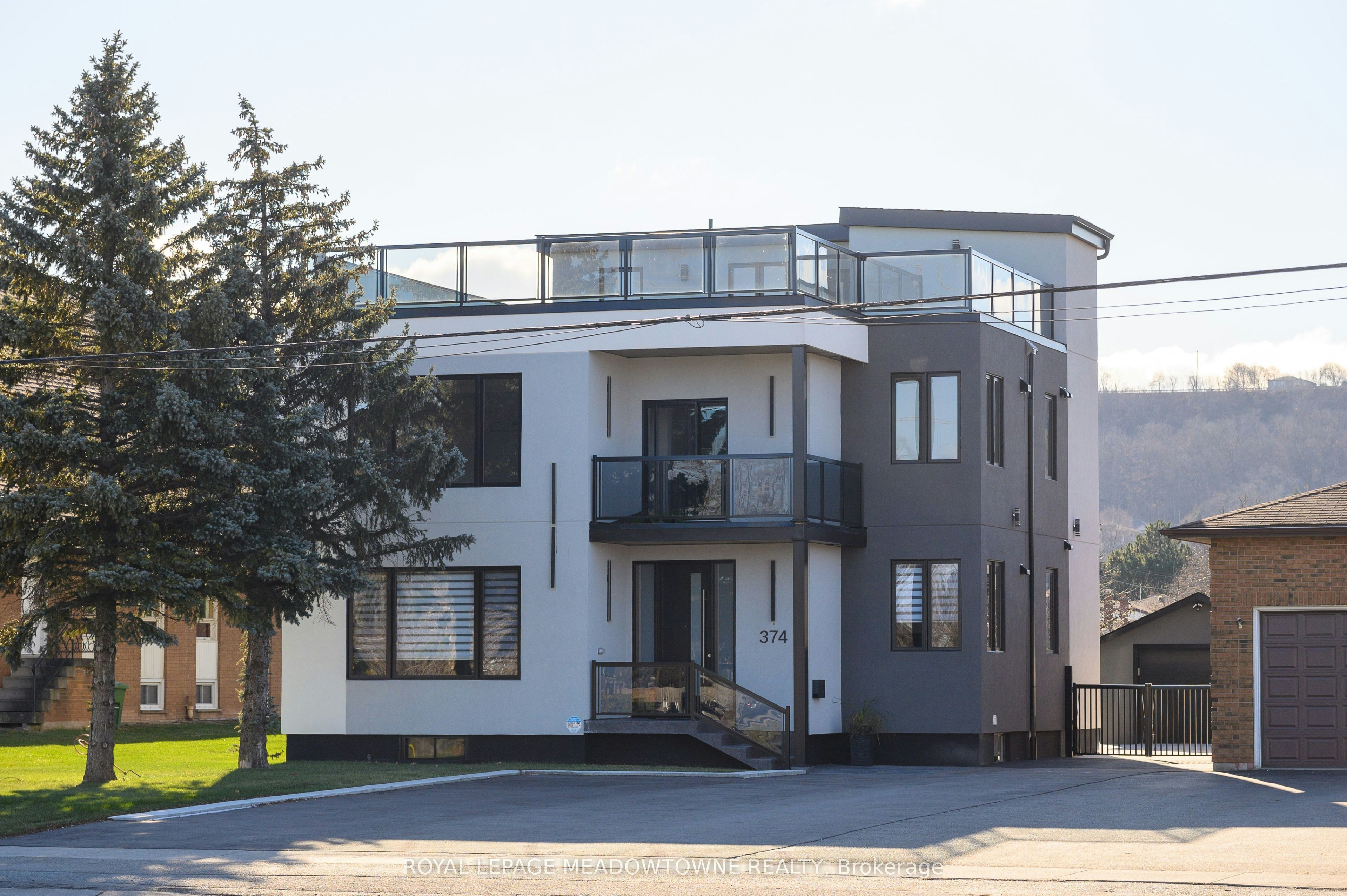 374 Highway 8 N/A, Hamilton, ON, L8G 2E8