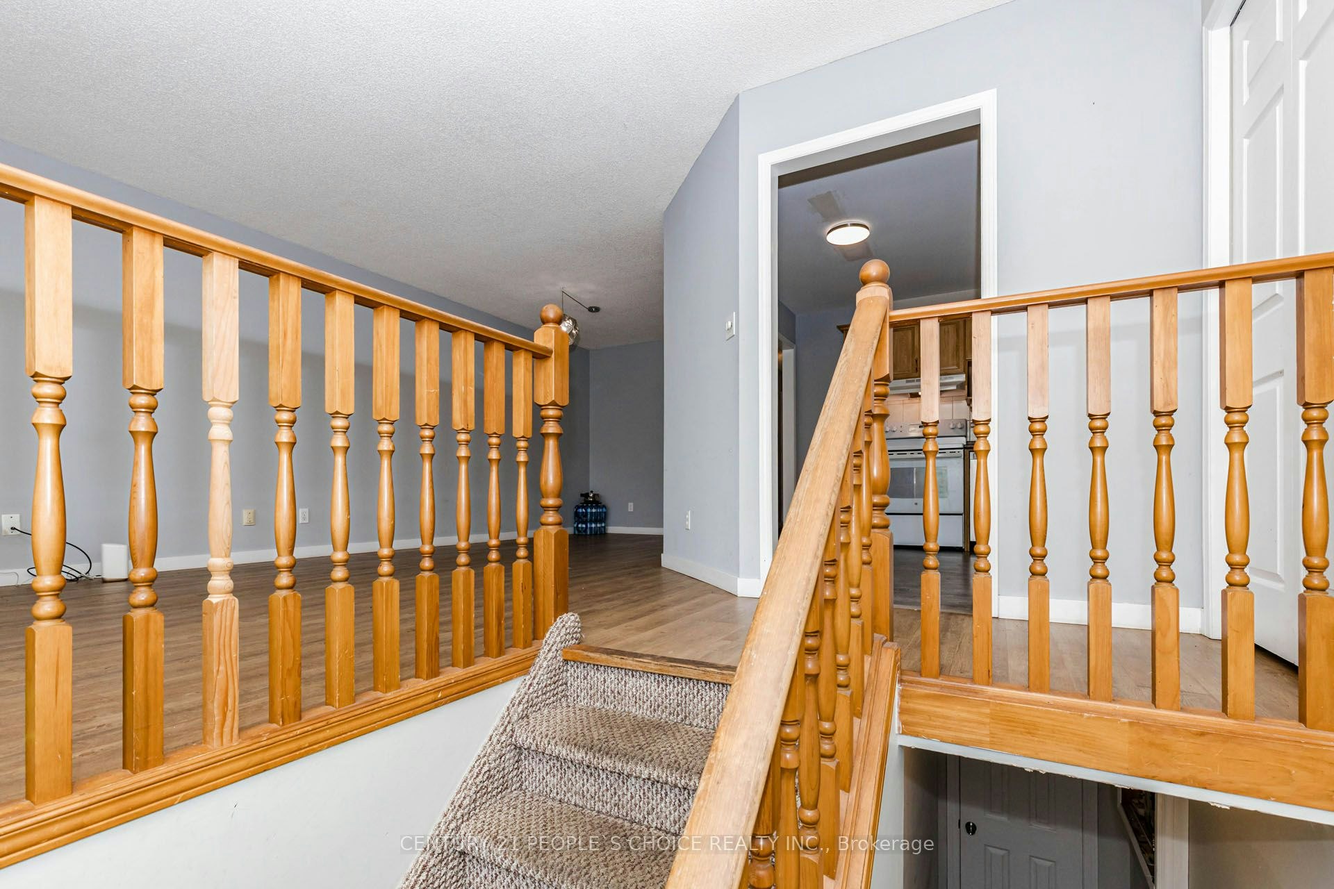 Main Floor-29 Julia Court, London, ON, N5V 4X1 - 7