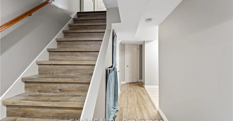 432B Dunvegan Drive, Waterloo, ON, N2K 2C7 - 16