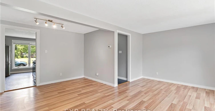 432B Dunvegan Drive, Waterloo, ON, N2K 2C7 - 8