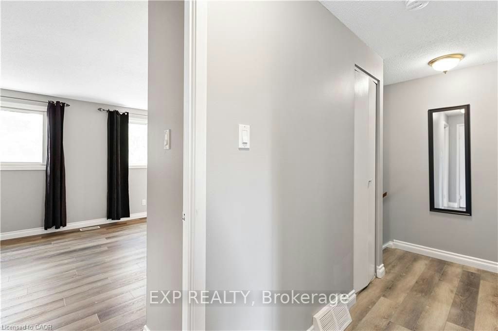 432B Dunvegan Drive, Waterloo, ON, N2K 2C7 - 10