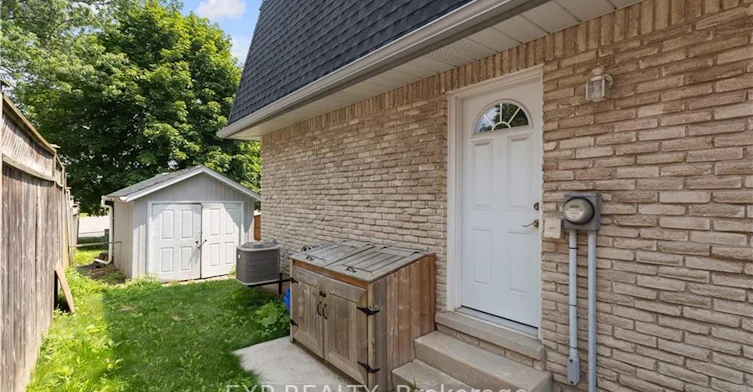 432B Dunvegan Drive, Waterloo, ON, N2K 2C7 - 21