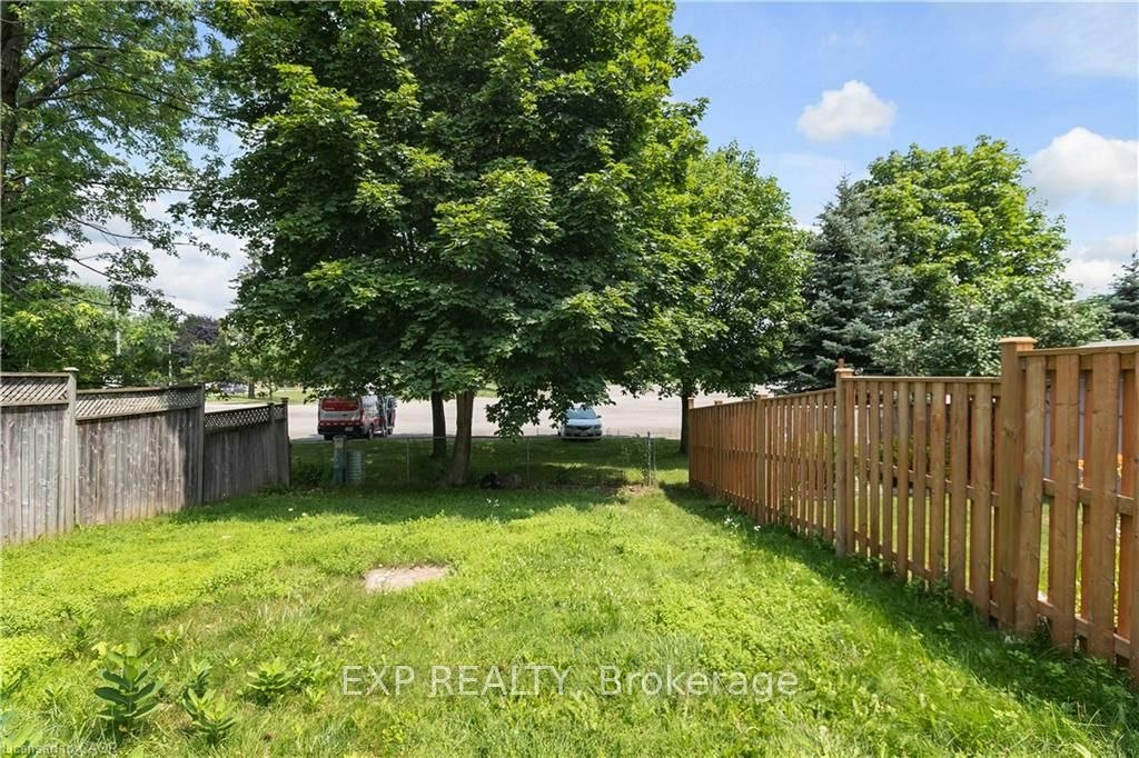 432B Dunvegan Drive, Waterloo, ON, N2K 2C7 - 22