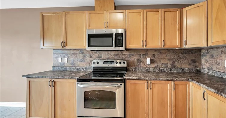 301 Southbrook Drive, Hamilton, ON, L0R 1C0 - 17